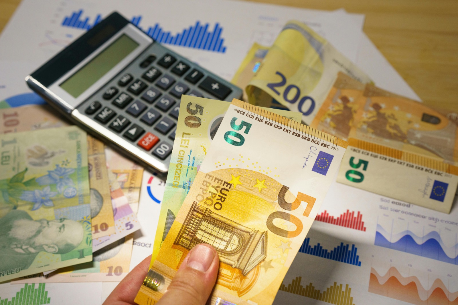 Luxury vs Budget Travel: What’s Worth the Splurge?